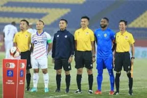 Tìm Hiểu Vai Trò Của Trợ Lý Trọng Tài Bóng Đá Chuyên Nghiệp